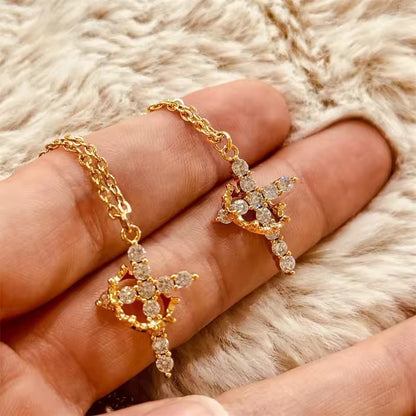 Cruz con Corona